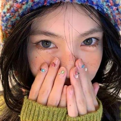 陪她一会儿